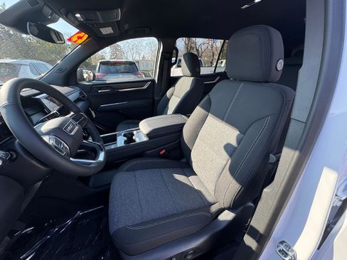 New 2025 GMC Acadia Elevation w/ Black Edition image 21