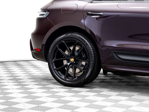 New 2026 Porsche Macan GTS image 34