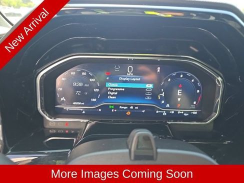 Used 2024 Chevrolet Silverado 1500 High Country RWD image 10