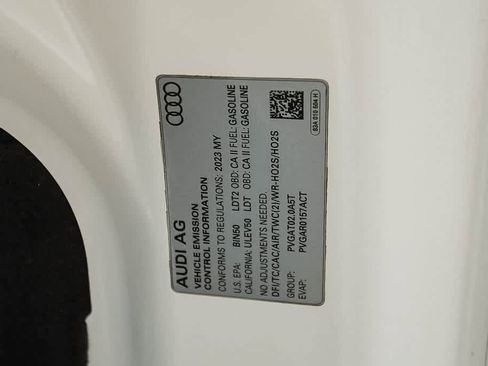 Used 2023 Audi Q3 2.0T Premium w/ Convenience Package image 31