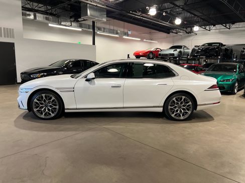 Used 2023 Genesis G90 3.5T image 6