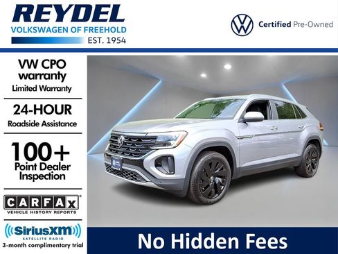 Certified 2025 Volkswagen Atlas Cross Sport SE w/ Black Wheel Package AWD/4WD image 1