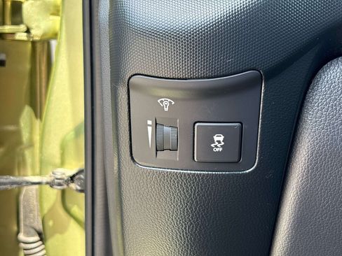 Used 2013 Kia Soul + FWD image 30