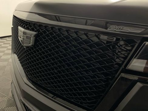 Used 2024 Cadillac Escalade ESV V w/ LPO, ONYX Package image 9