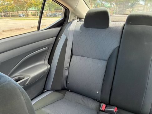 Used 2025 Nissan Versa SV FWD image 32