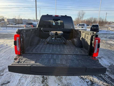 Used 2024 Ford F250 Platinum w/ Tremor Off-Road Package image 37