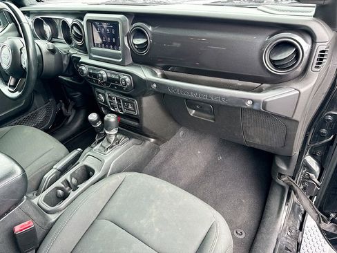 Used 2022 Jeep Wrangler Unlimited Sport AWD/4WD image 34
