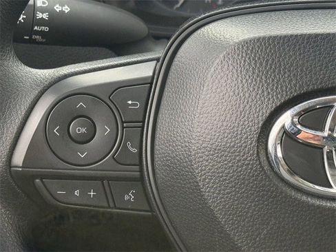 Used 2025 Toyota Corolla LE image 13