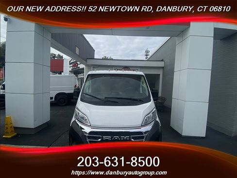 Used 2025 RAM ProMaster 2500 w/ U-Haul Equipment Group FWD image 13