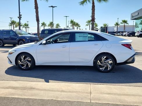 New 2026 Hyundai Elantra Limited FWD image 35
