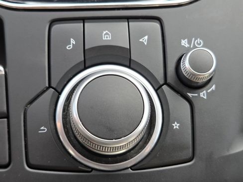 Used 2023 MAZDA CX-5 AWD 2.5 S w/ Premium Package image 7