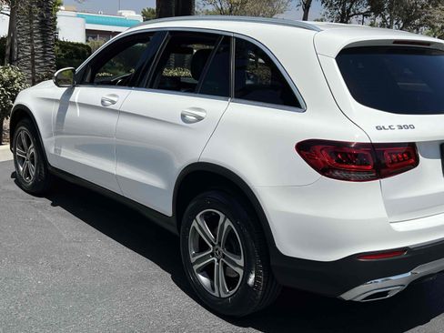 Used 2020 Mercedes-Benz GLC 300 4MATIC image 25