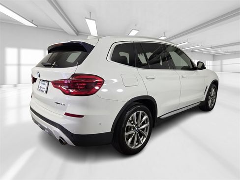 Used 2019 BMW X3 sDrive30i image 7