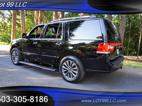Used 2017 Lincoln Navigator Select AWD/4WD image 11