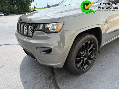 Certified 2021 Jeep Grand Cherokee Laredo X AWD/4WD image 15