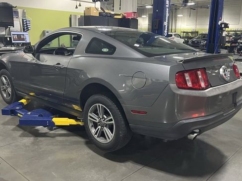 Used 2011 Ford Mustang Premium w/ Comfort Pkg image 6