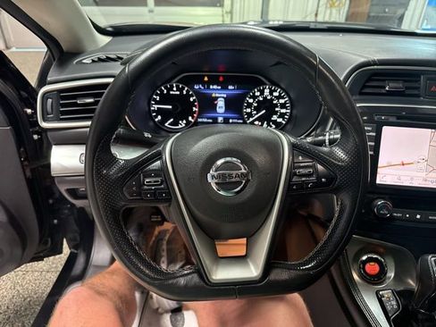 Used 2020 Nissan Maxima 3.5 SL w/ Floor Mat Group FWD image 13