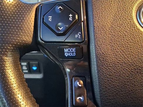 Certified 2024 Toyota 4Runner TRD Off-Road Premium image 26