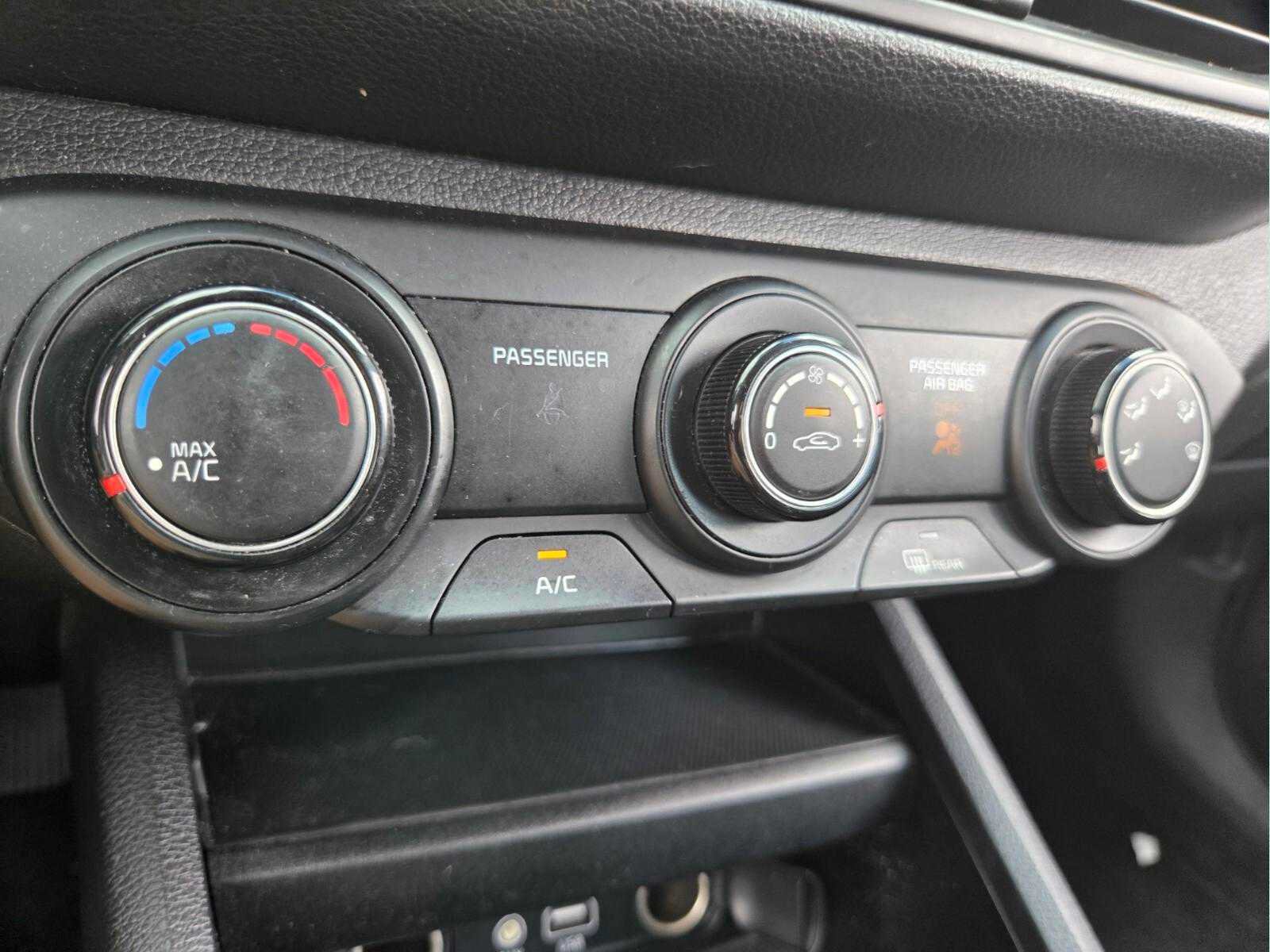 Used 2021 Kia Forte LXS FWD image 24