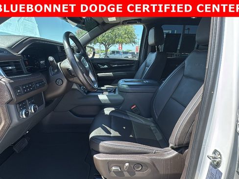 Used 2022 GMC Yukon Denali AWD/4WD image 9