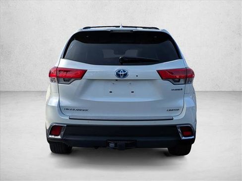 Used 2019 Toyota Highlander Limited Platinum image 6