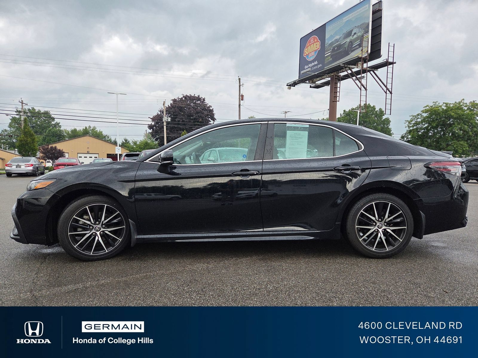 Used 2023 Toyota Camry SE FWD image 12
