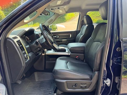Used 2018 RAM 1500 Laramie AWD/4WD image 11