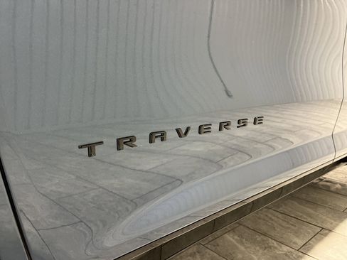 New 2026 Chevrolet Traverse RS image 32