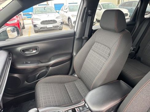 Used 2025 Honda HR-V Sport image 14