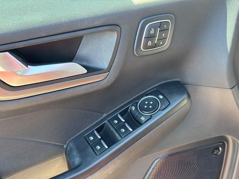 Used 2023 Ford Escape Active w/ Tech Pack #2 FWD image 17