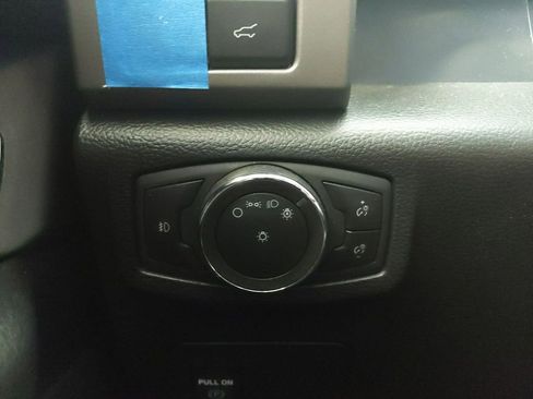 Used 2020 Ford Expedition XLT w/ Equipment Group 202A AWD/4WD image 27