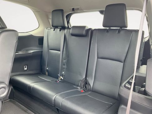 Used 2024 Toyota Grand Highlander Platinum image 27