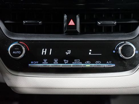 Certified 2022 Toyota Corolla LE image 19