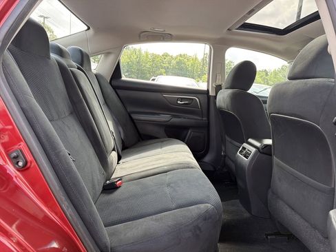 Used 2015 Nissan Altima 2.5 SV w/ Convenience Package FWD image 15