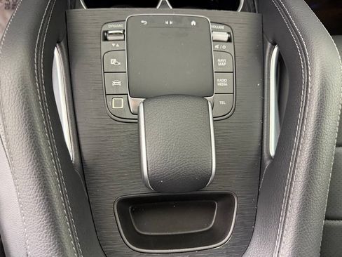 Used 2026 Mercedes-Benz GLE 450e 4MATIC image 28