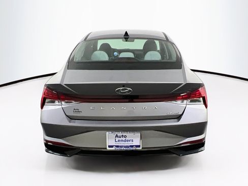 Used 2023 Hyundai Elantra Limited FWD image 6