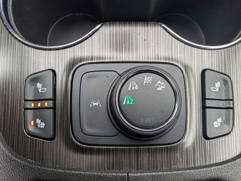 Used 2023 GMC Acadia SLT image 24