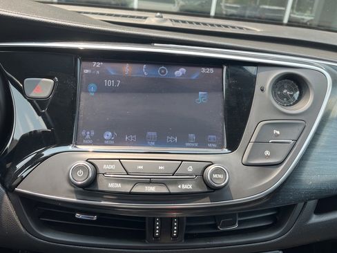 Used 2020 Buick Envision Essence image 21