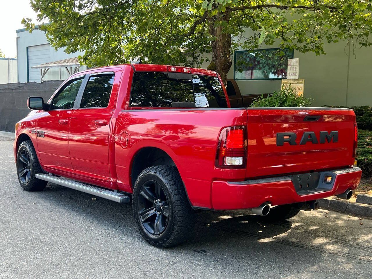 Used 2017 RAM 1500 Sport w/ Quick Order Package 26Q Night AWD/4WD image 3