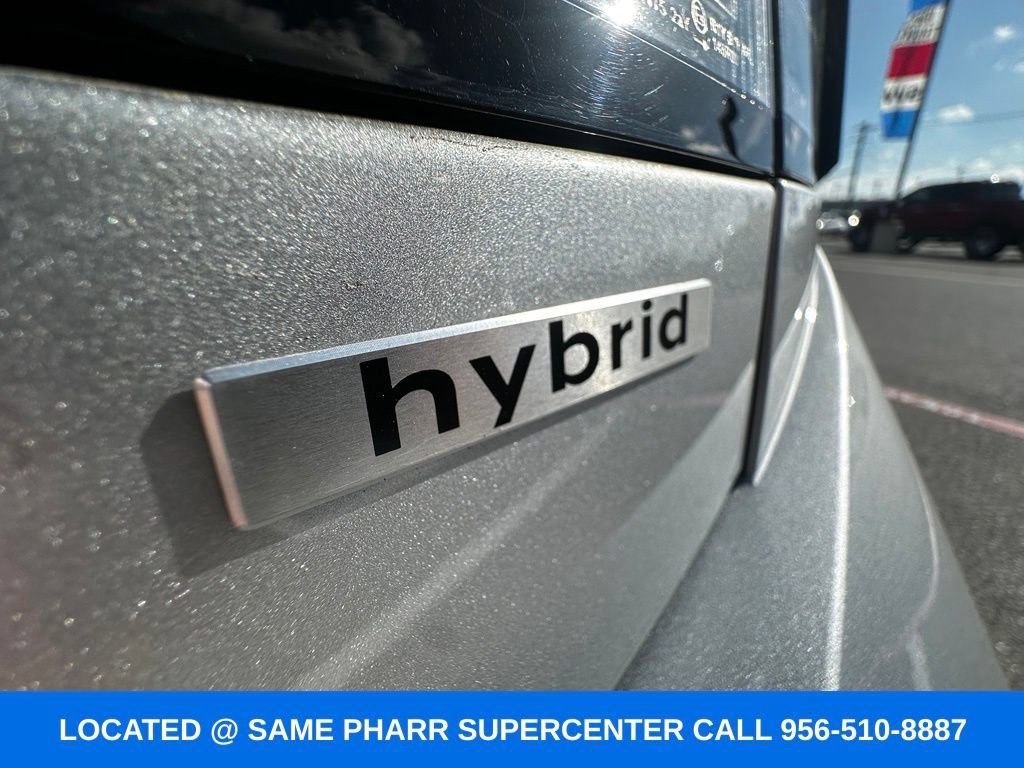 Used 2025 Hyundai Sonata Limited FWD image 28
