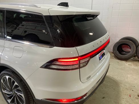 Used 2026 Lincoln Aviator Reserve AWD/4WD image 16