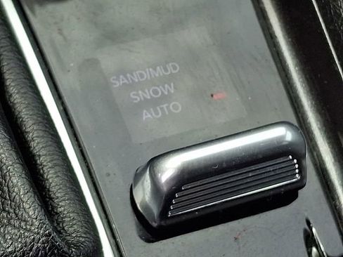 Used 2024 Jeep Compass Latitude AWD/4WD image 26