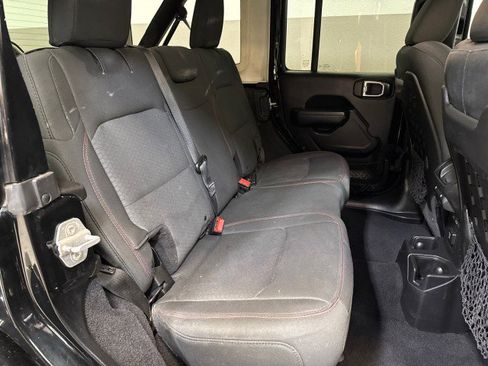 Used 2019 Jeep Wrangler Unlimited Rubicon image 55