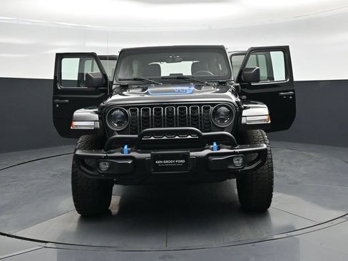 Used 2023 Jeep Wrangler Unlimited Rubicon 4xe AWD/4WD image 32