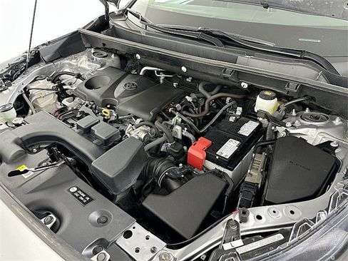 Used 2022 Toyota RAV4 XLE image 27