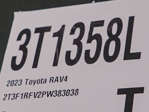 Used 2023 Toyota RAV4 LE AWD/4WD image 30