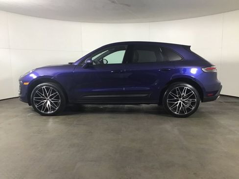 Certified 2026 Porsche Macan AWD/4WD image 2