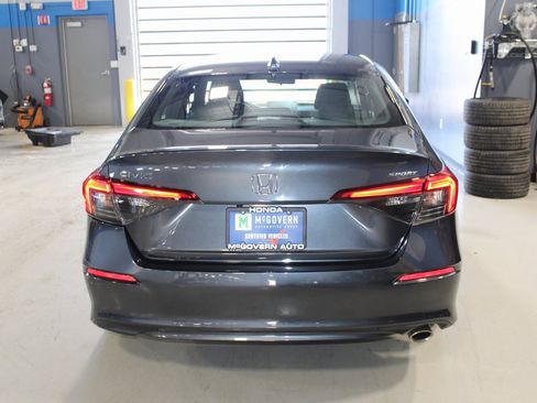 Used 2023 Honda Civic Sport image 37