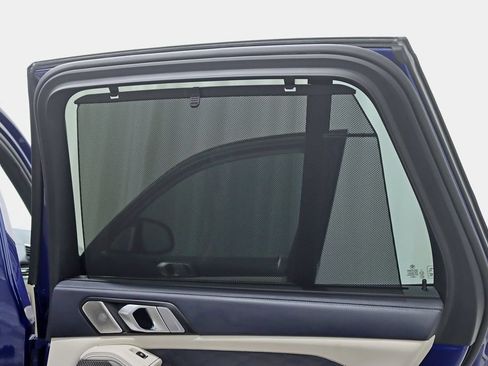 Used 2023 BMW X5 M AWD/4WD image 46