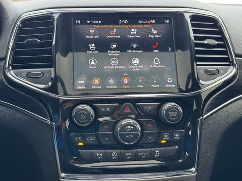 Used 2020 Jeep Grand Cherokee Limited w/ Luxury Group II image 23